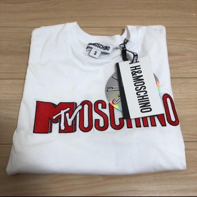 H&M moschino mtv コラボ Tシャツ 値下げしました | フリマアプリ ラクマ