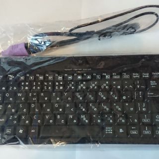 tk-fcm006bk エレコム コンパクトキーボード
新品・開封済み・未使用品(PC周辺機器)