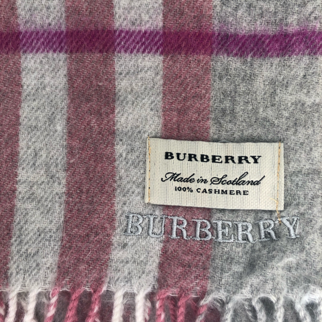 BURBERRY(バーバリー)の週末セール❗️バーバリー 100%カシミヤ マフラー レディースのファッション小物(マフラー/ショール)の商品写真