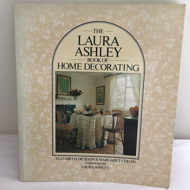 LAURA ASHLEY(ローラアシュレイ)のローラアシュレイ book of home decorating エンタメ/ホビーの本(洋書)の商品写真