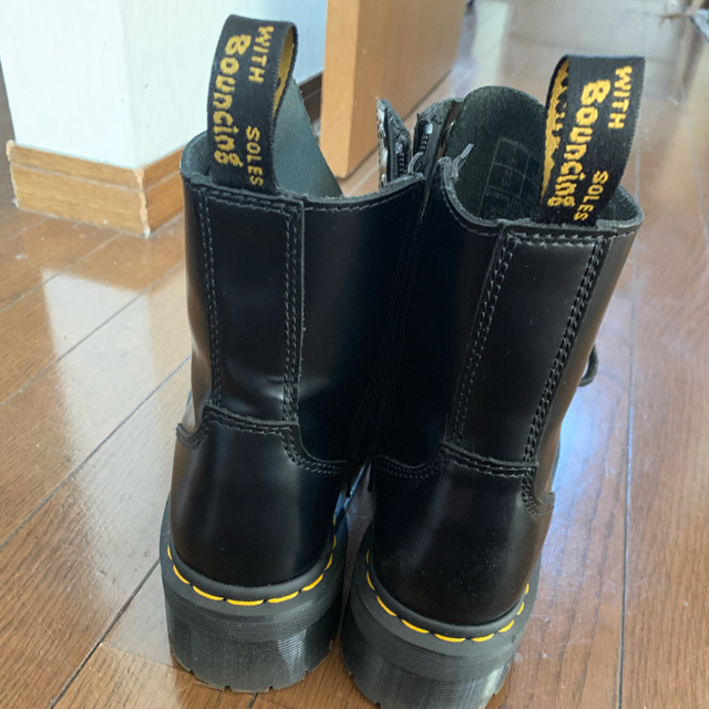 Dr.Martens(ドクターマーチン)の【kasumi様専用】Dr.Martens JADON 厚底ブーツ UK5 レディースの靴/シューズ(ブーツ)の商品写真