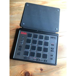 AKAI MPC ELEMENT (MIDIコントローラー)