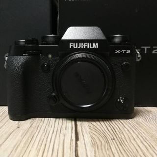 フジフイルム(富士フイルム)のFujifilm X-T2 (再々値下げ)(ミラーレス一眼)