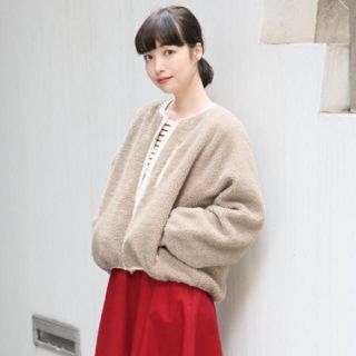 ローリーズファーム(LOWRYS FARM)の完売★新品★ローリーズファーム★リバーシブルボアブルゾン★ベージュ(ブルゾン)