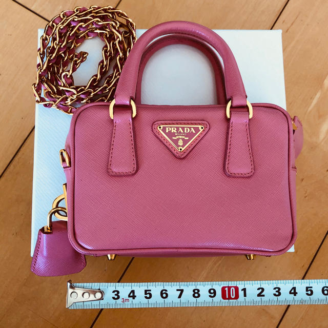 PRADA(プラダ)のプラダ  サフィアノミニバック レディースのバッグ(ハンドバッグ)の商品写真