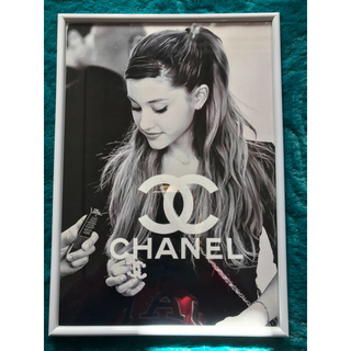 Chanel シャネル 壁紙 インテリアの通販 ラクマ