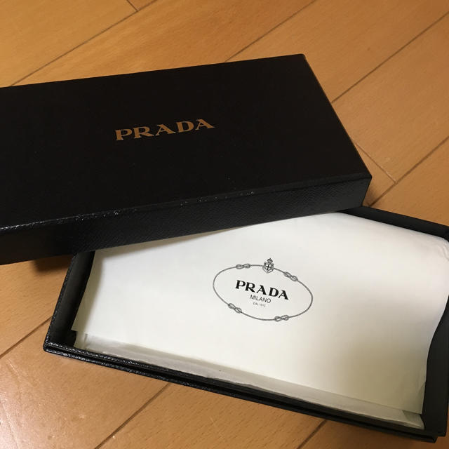 PRADA(プラダ)のプラダの空き箱 インテリア/住まい/日用品の収納家具(ケース/ボックス)の商品写真