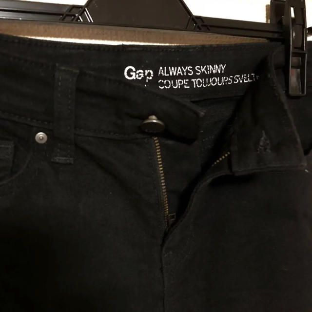 GAP(ギャップ)の新品 GAP レディース スキニー 黒 パンツ ジーンズ ストレッチ 最安値  レディースのパンツ(スキニーパンツ)の商品写真