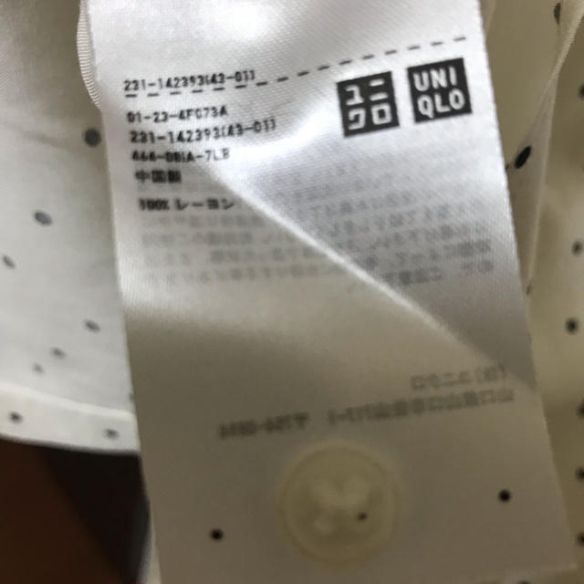 UNIQLO(ユニクロ)のユニクロドット柄ブラウス レディースのトップス(シャツ/ブラウス(長袖/七分))の商品写真