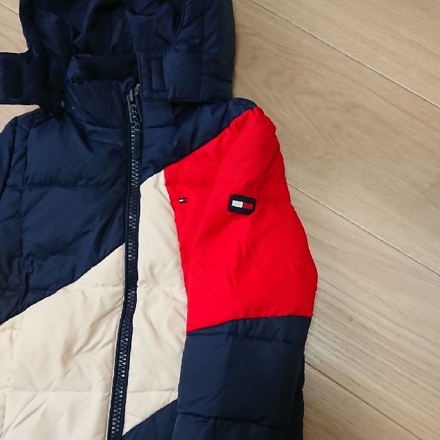 TOMMY HILFIGER(トミーヒルフィガー)のトミーヒルフィガー ダウン キッズ/ベビー/マタニティのキッズ服男の子用(90cm~)(ジャケット/上着)の商品写真