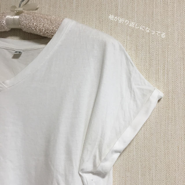 UNIQLO(ユニクロ)のVネックTシャツ レディースのトップス(Tシャツ(半袖/袖なし))の商品写真