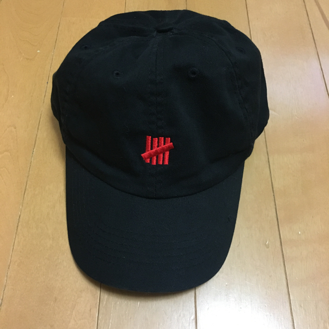 UNDEFEATED(アンディフィーテッド)のUNDEFEATED キャップ メンズの帽子(キャップ)の商品写真