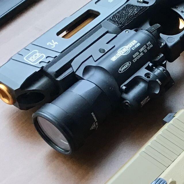 surefire x400 ultra with greenlaser 実物 エンタメ/ホビーのミリタリー(個人装備)の商品写真