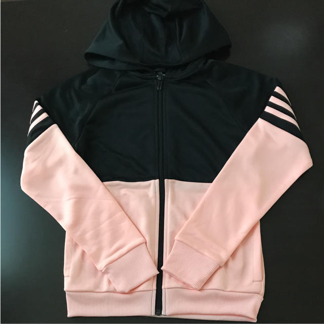 adidas(アディダス)の150㎝ adidas キッズ ジャージ上下セット ブラック×ピンク キッズ/ベビー/マタニティのキッズ服女の子用(90cm~)(その他)の商品写真