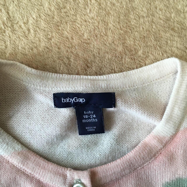 babyGAP(ベビーギャップ)の90センチ  カーディガン キッズ/ベビー/マタニティのキッズ服女の子用(90cm~)(カーディガン)の商品写真