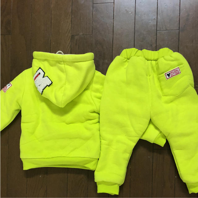 JAM(ジャム)の美品！！ミッキー あったかセトア3点セット キッズ/ベビー/マタニティのキッズ服男の子用(90cm~)(ジャケット/上着)の商品写真