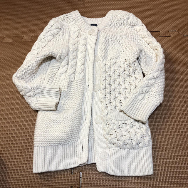 babyGAP(ベビーギャップ)のbaby gap ロングカーディガン 95㎝ キッズ/ベビー/マタニティのキッズ服女の子用(90cm~)(カーディガン)の商品写真