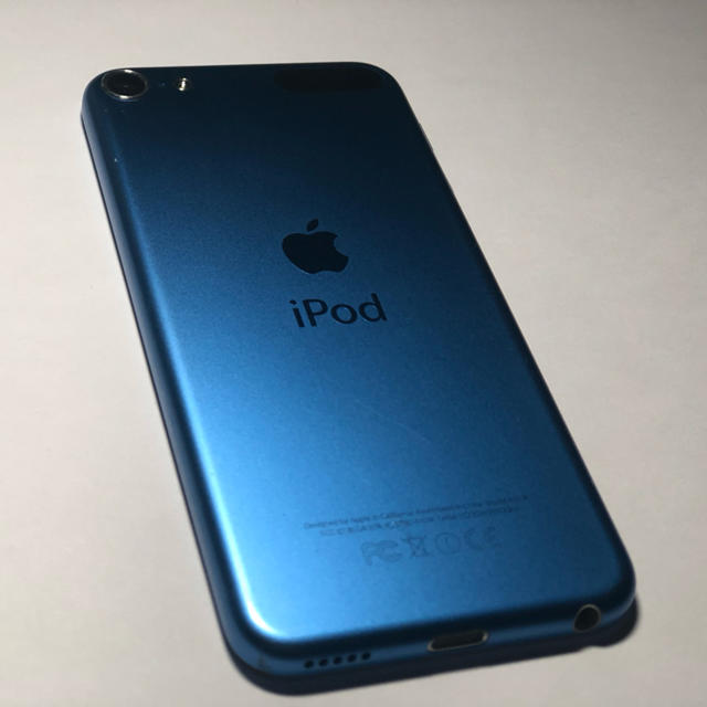iPod touch(アイポッドタッチ)のiPod Touch 第6世代 ブルー スマホ/家電/カメラのスマートフォン/携帯電話(スマートフォン本体)の商品写真