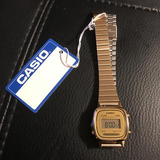 カシオ(CASIO)のデジタル腕時計(腕時計)