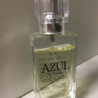 アズールバイマウジー(AZUL by moussy)のAZUL オードトワレ 香水(香水(女性用))