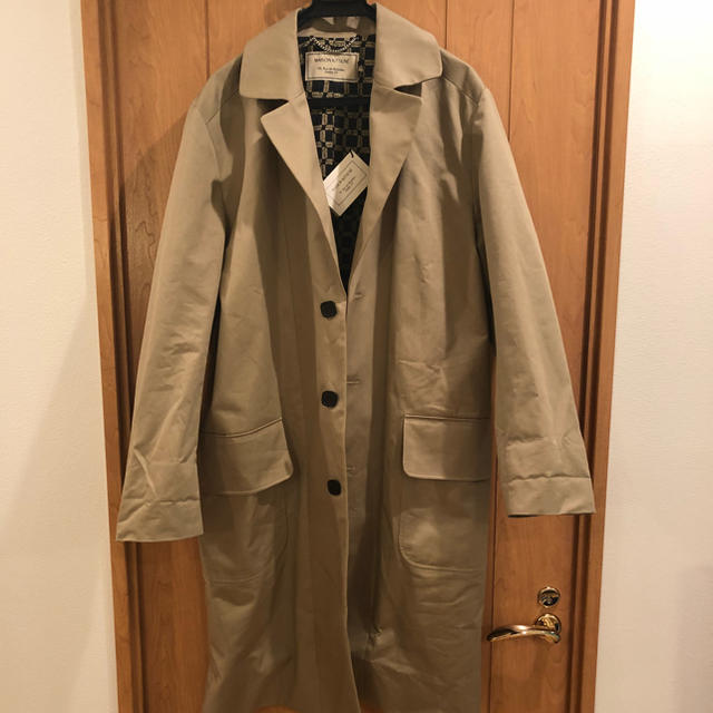 MAISON KITSUNE'(メゾンキツネ)のmaison kitsune long coat 今期 未使用 メンズのジャケット/アウター(チェスターコート)の商品写真