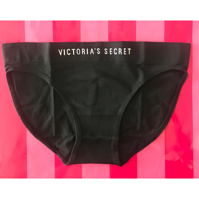 Victoria's Secret(ヴィクトリアズシークレット)の新品Victoria'ssecretフィットビキニ黒S レディースの下着/アンダーウェア(ショーツ)の商品写真