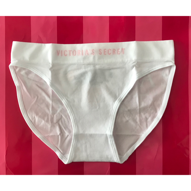 Victoria's Secret(ヴィクトリアズシークレット)の専用新品Victoria'ssecretフィットビキニ白S レディースの下着/アンダーウェア(ショーツ)の商品写真