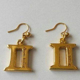 アンクライン(ANNE KLEIN)の新品未使用☆可愛い綺麗☆ANNE KLEN ☆ゴールドピアス①(ピアス)