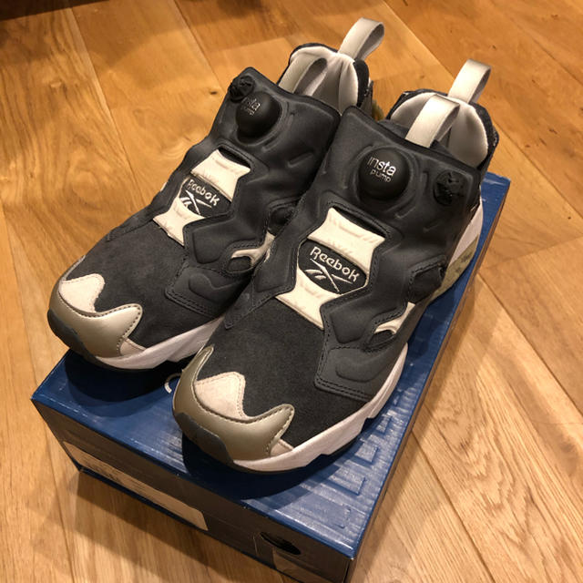 BEAUTY&YOUTH UNITED ARROWS(ビューティアンドユースユナイテッドアローズ)のアローズ別注 reebok PUMP FURY ポンプヒューリー  レディースの靴/シューズ(スニーカー)の商品写真