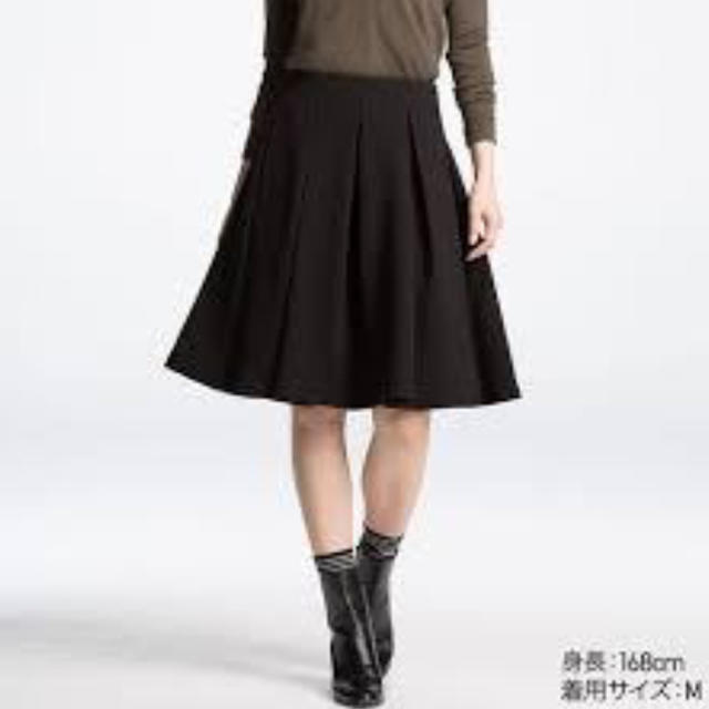 UNIQLO(ユニクロ)の【タグ付き】UNIQLO クレープタックスカート フレアスカート レディースのスカート(ひざ丈スカート)の商品写真