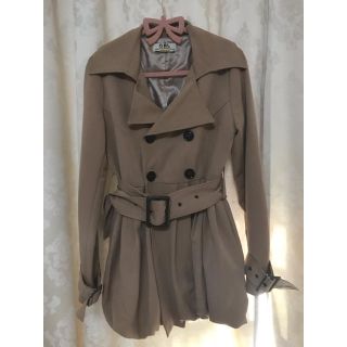 ベージュのドレストレンチ♡(トレンチコート)