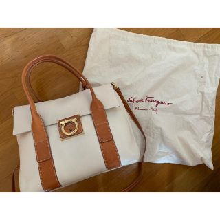 サルヴァトーレフェラガモ(Salvatore Ferragamo)のフェラガモ バッグ(ハンドバッグ)