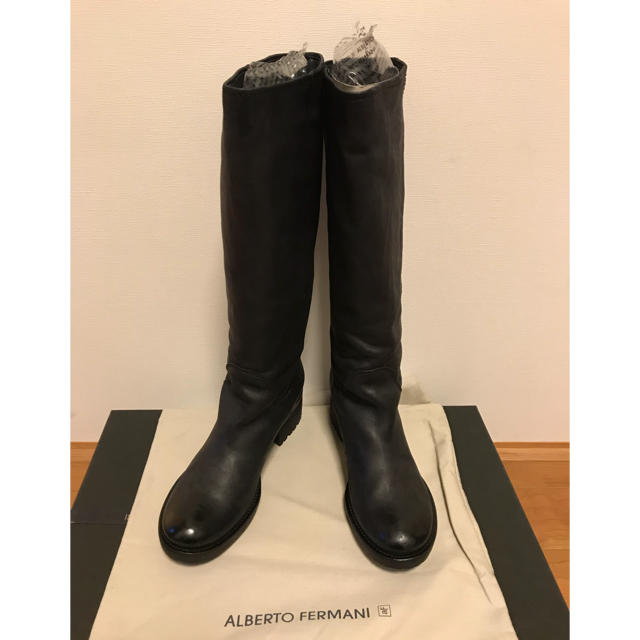 ALBERTA FERRETTI(アルベルタフェレッティ)のロングブーツ黒ブラックALBERTO FERMANIアルベルトフェルマーニ レディースの靴/シューズ(ブーツ)の商品写真