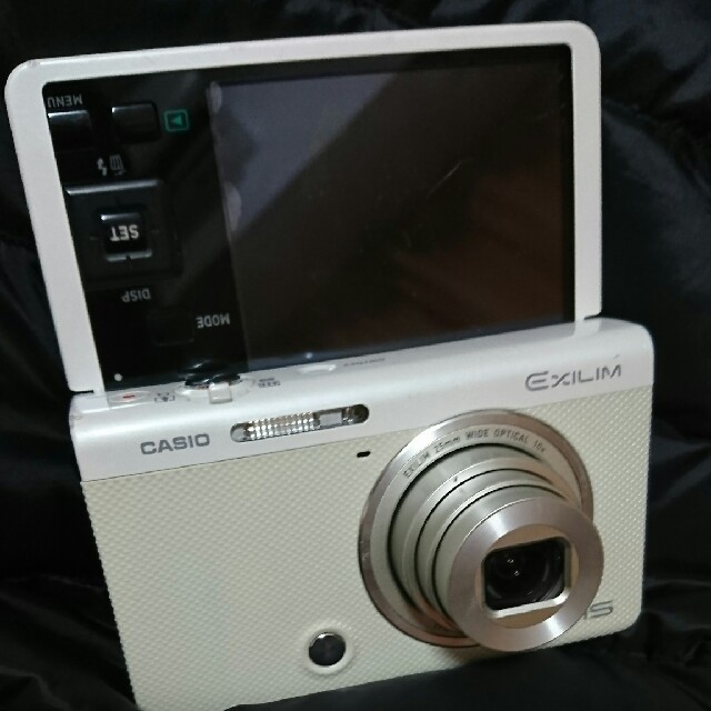 CASIO - 【値下げ中】デジタルカメラ EXILIM EX-ZR50の通販 by Y's shop｜カシオならラクマ