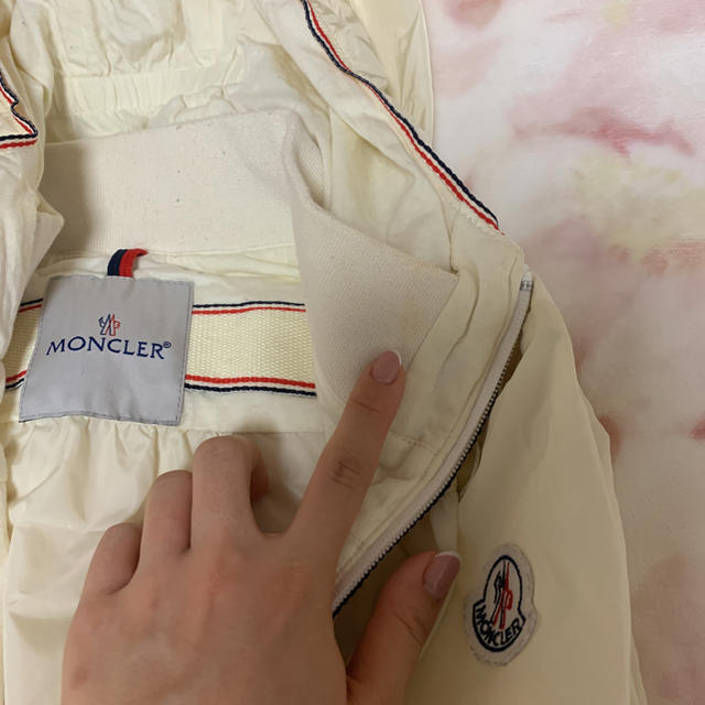 MONCLER(モンクレール)のモンクレー   レディースのジャケット/アウター(ダウンジャケット)の商品写真