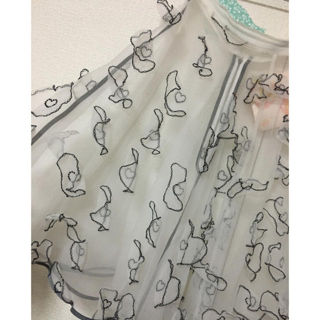 MIKIO SAKABE(ミキオサカベ)のmikio sakabe ハートオーガンジースカート レディースのスカート(ひざ丈スカート)の商品写真