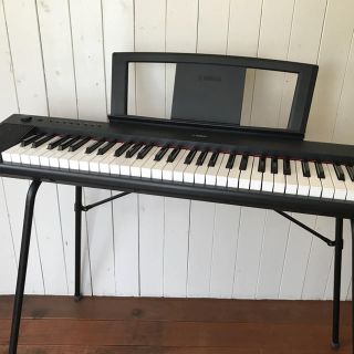 ヤマハ(ヤマハ)のYAMAHA piaggero  NP-11  USED スタンド付属❗️(電子ピアノ)