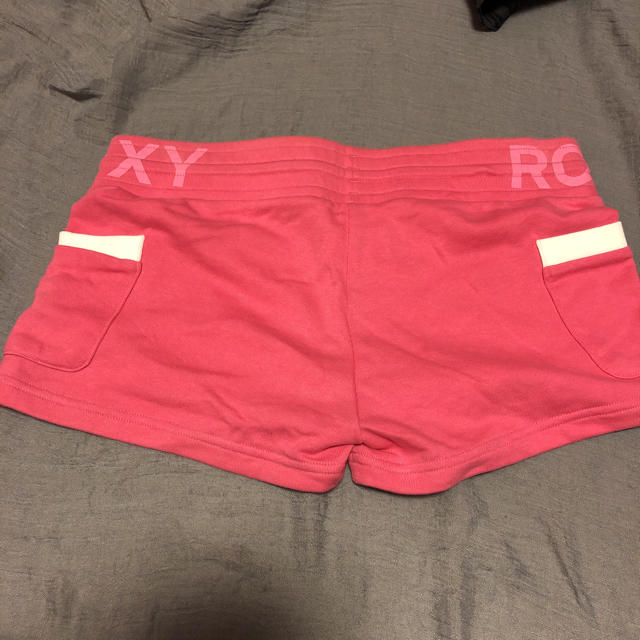 Roxy(ロキシー)のROXY ショートパンツ スポーツ/アウトドアのランニング(ウェア)の商品写真