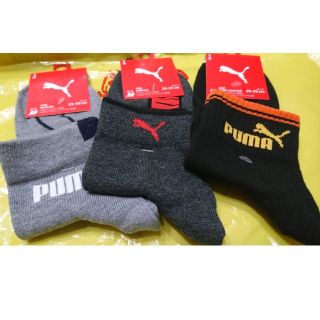 プーマ(PUMA)のPUMAキッズ靴下23～25cm 3足セット☆新品タグつき☆(靴下/タイツ)