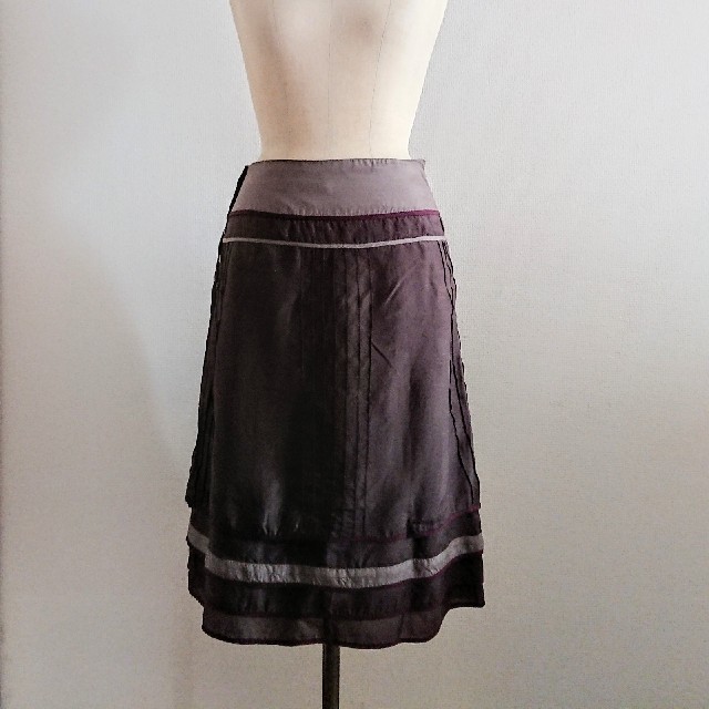 MERVEILLE H.(メルベイユアッシュ)のメルベイユアッシュ❤️デザインスカート レディースのスカート(ひざ丈スカート)の商品写真