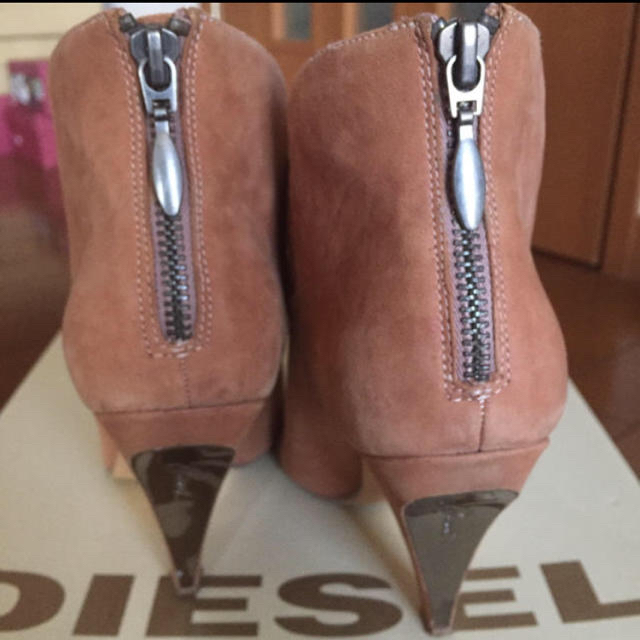 DIESEL(ディーゼル)の美品☆ DIESEL ショートブーツ レディースの靴/シューズ(ブーティ)の商品写真