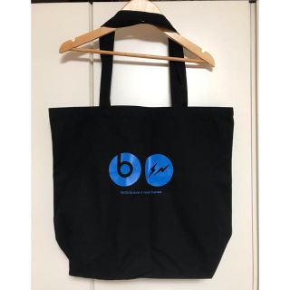 フラグメント(FRAGMENT)のピンバッチ付き Beats × fragment design  ノベルティ(トートバッグ)