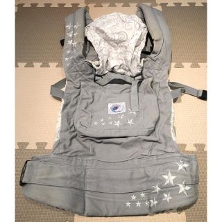 エルゴベビー(Ergobaby)の【momoco様専用】エルゴベビー ベビーキャリア 抱っこ紐 ギャラクシーグレー(抱っこひも/おんぶひも)