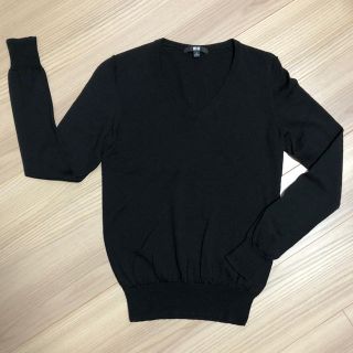 ユニクロ(UNIQLO)の専用☆UNIQLO/ユニクロ エクストラファインメリノ Vネックニット 黒 M(ニット/セーター)