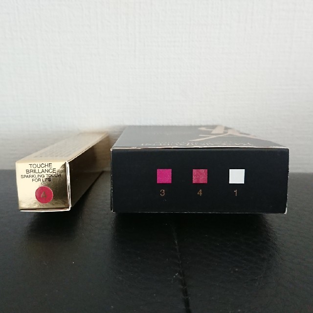 Yves Saint Laurent Beaute(イヴサンローランボーテ)の新品イヴサンローラン口紅リップグロス筆ペン#4 コスメ/美容のベースメイク/化粧品(リップグロス)の商品写真