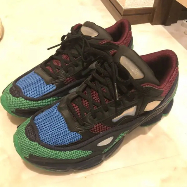 RAF SIMONS(ラフシモンズ)のadidas raf simons ozweego メンズの靴/シューズ(スニーカー)の商品写真