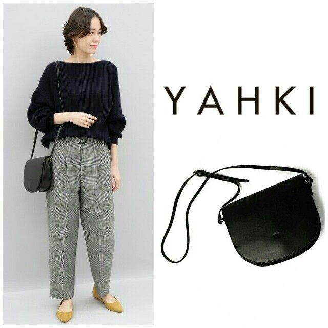 美品▼YAHKI ラウンドショルダーバック　黒