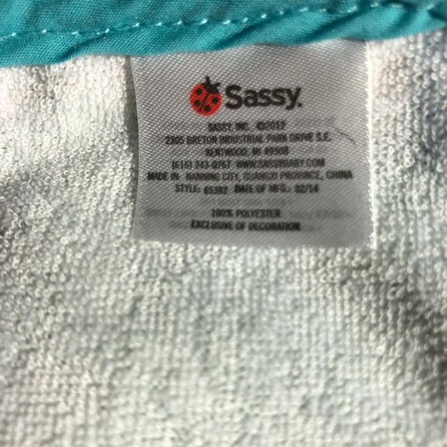 Sassy(サッシー)のsassy スタイ キッズ/ベビー/マタニティのこども用ファッション小物(ベビースタイ/よだれかけ)の商品写真