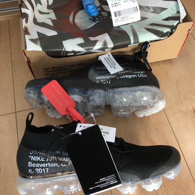 NIKE(ナイキ)のoff-white × NIKE AIR VAPORMAX ブラック 25センチ メンズの靴/シューズ(スニーカー)の商品写真