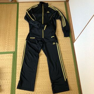 アディダス(adidas)のadidasジャージ上下セット　ブラック　ゴールド(ジャージ)